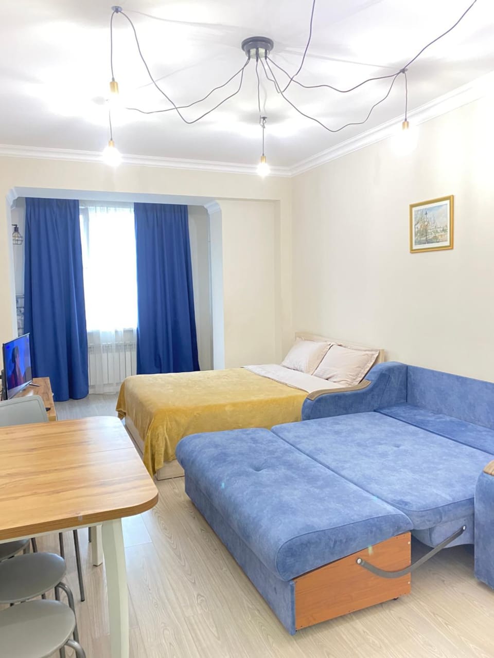 Студия у озера в живописном месте Apartment in Almaty