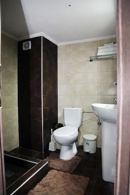 Shower, Toilet, Bathroom