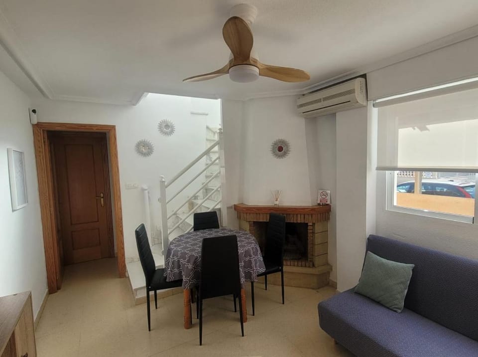 Adosado con piscina al lado de la playa House in Santa Pola