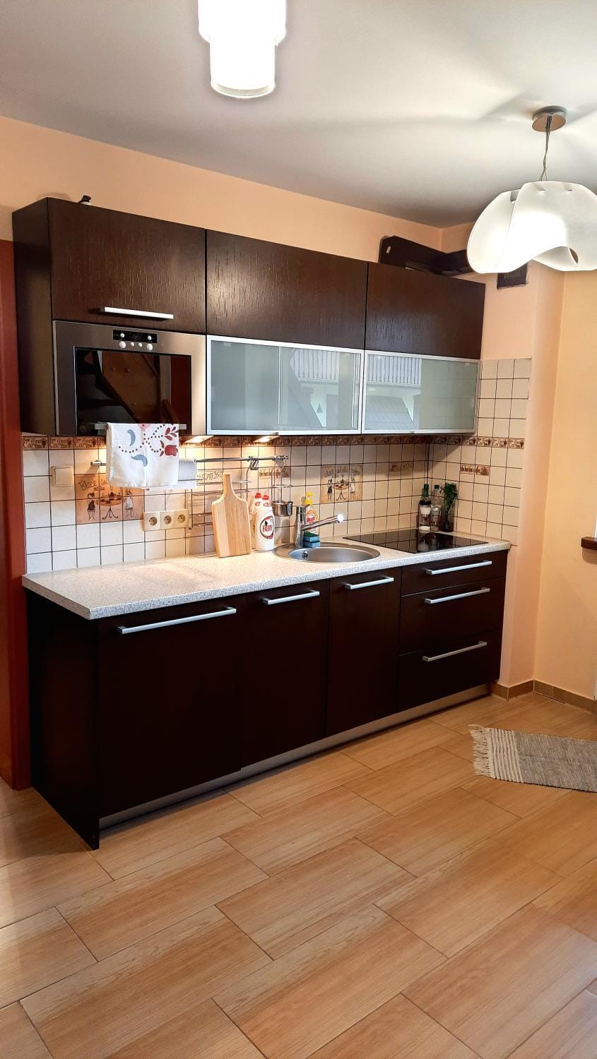 Kitchen or kitchenette