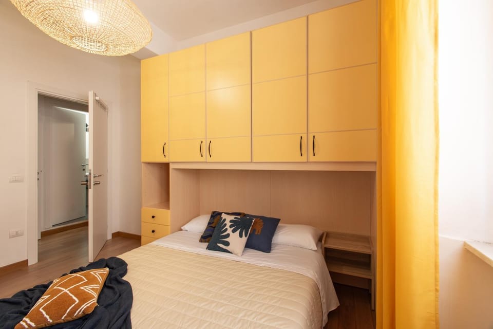 Bed, Photo of the whole room, Bedroom, wardrobe