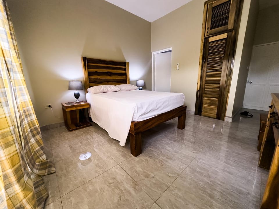 DEMAROYS Bed and Breakfast in Treasure Beach