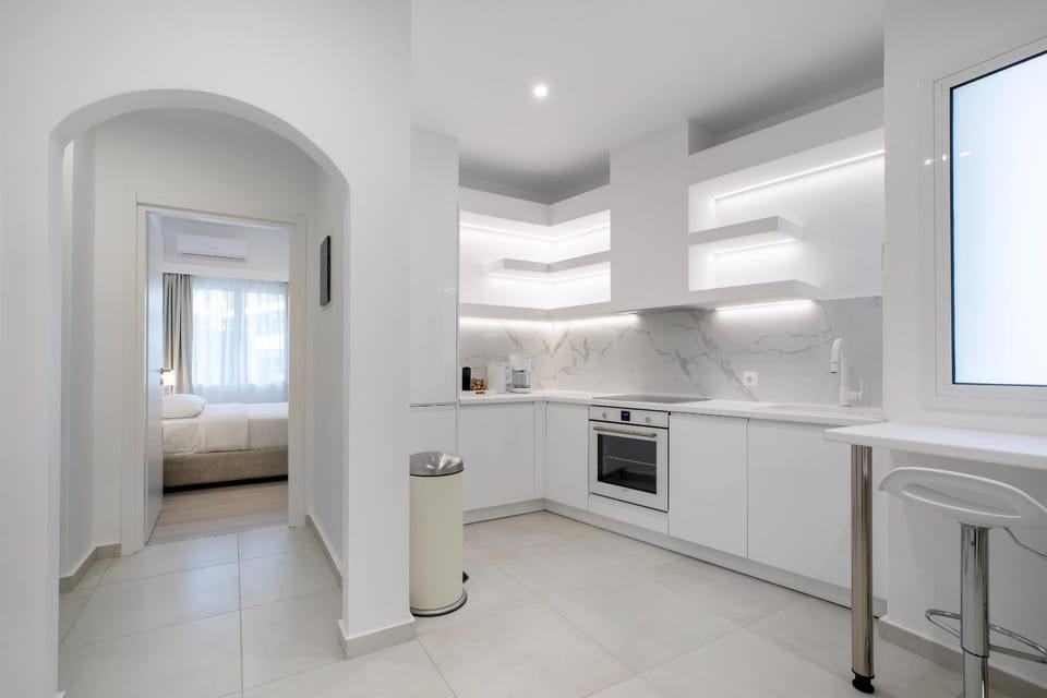 Kitchen or kitchenette, oven, stove