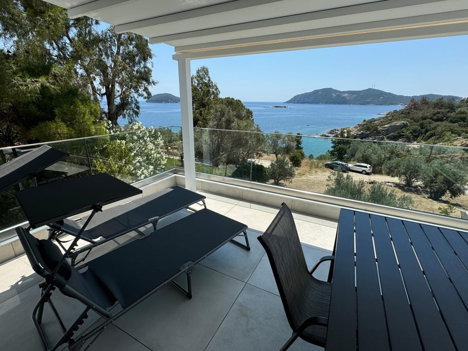 Balcony/Terrace, Seating area, Sea view