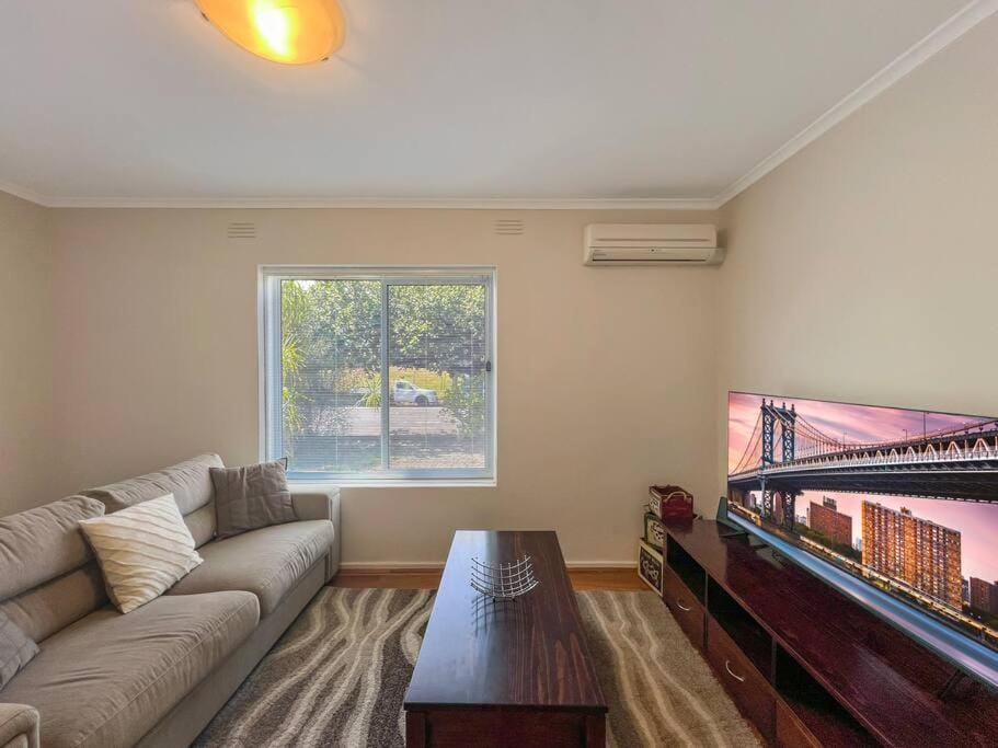 Ground floor one bedroom apartment in Elsternwick Apartment in Melbourne
