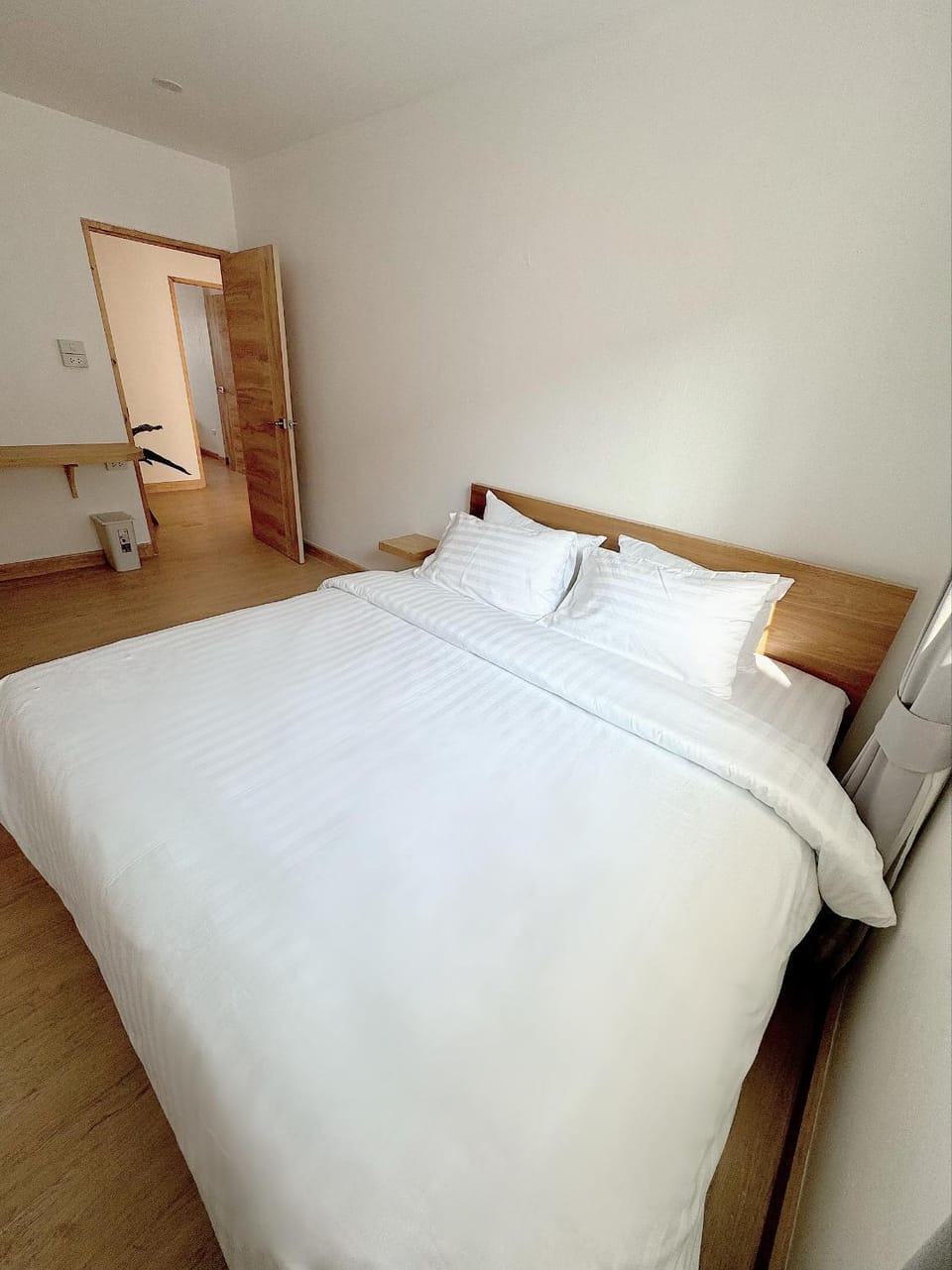 Bed, Photo of the whole room, Bedroom, wardrobe
