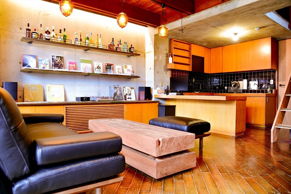 Kitchen or kitchenette, Living room, Seating area, minibar