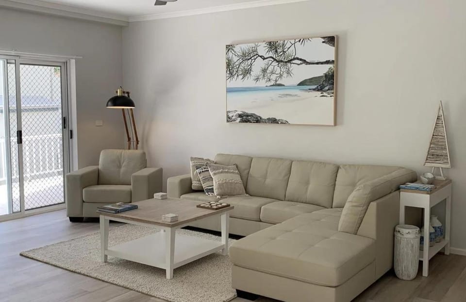 Ocean Spray Sawtell Apartment in Middle Arm