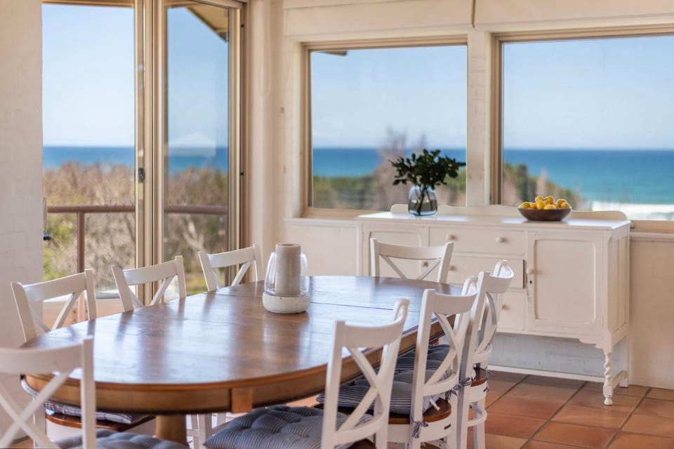 Sandrift Two - Oceanstays Apartment in Yamba
