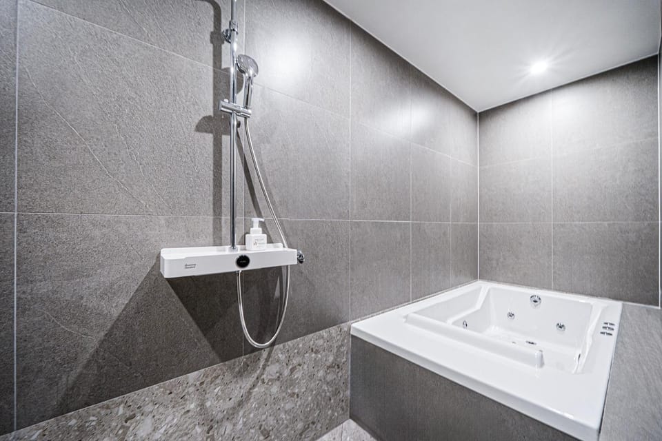 Shower, Bathroom, Bath