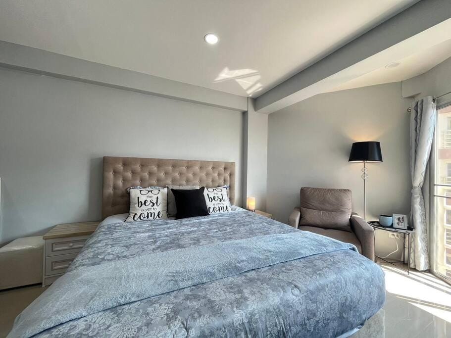 Jomtian paradise Apartment in Pattaya City