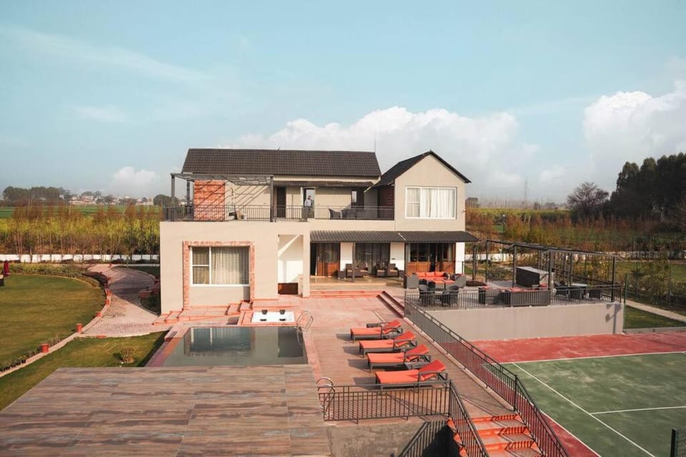 Falak Farms- Villa with Pool,Jacuzzi in Chandigarh Villa in Punjab, India