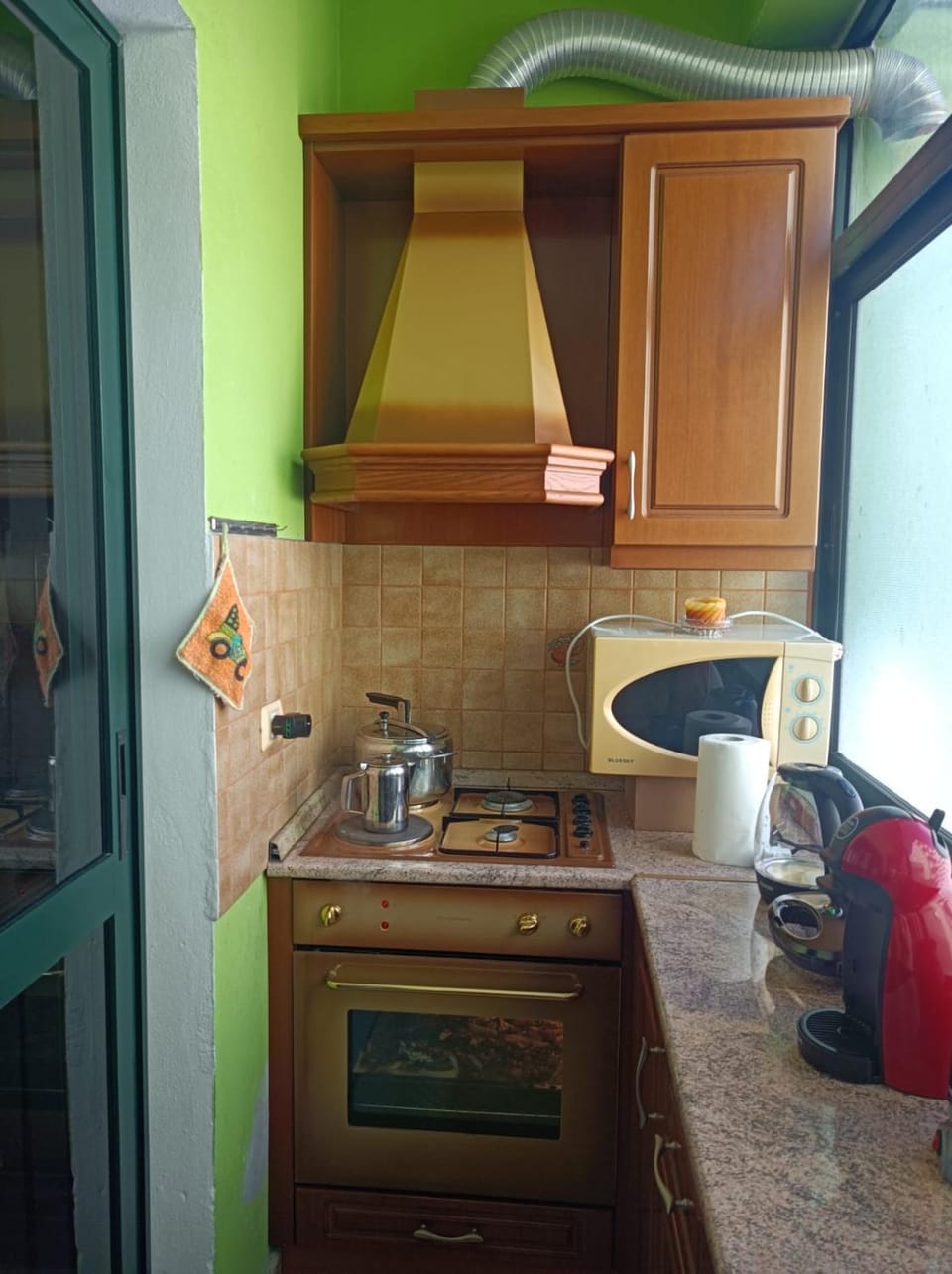 Kitchen or kitchenette, minibar, pet friendly, stove
