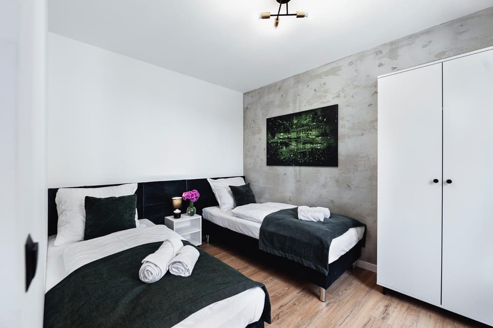 Bed, Photo of the whole room, Bedroom, towels, wardrobe