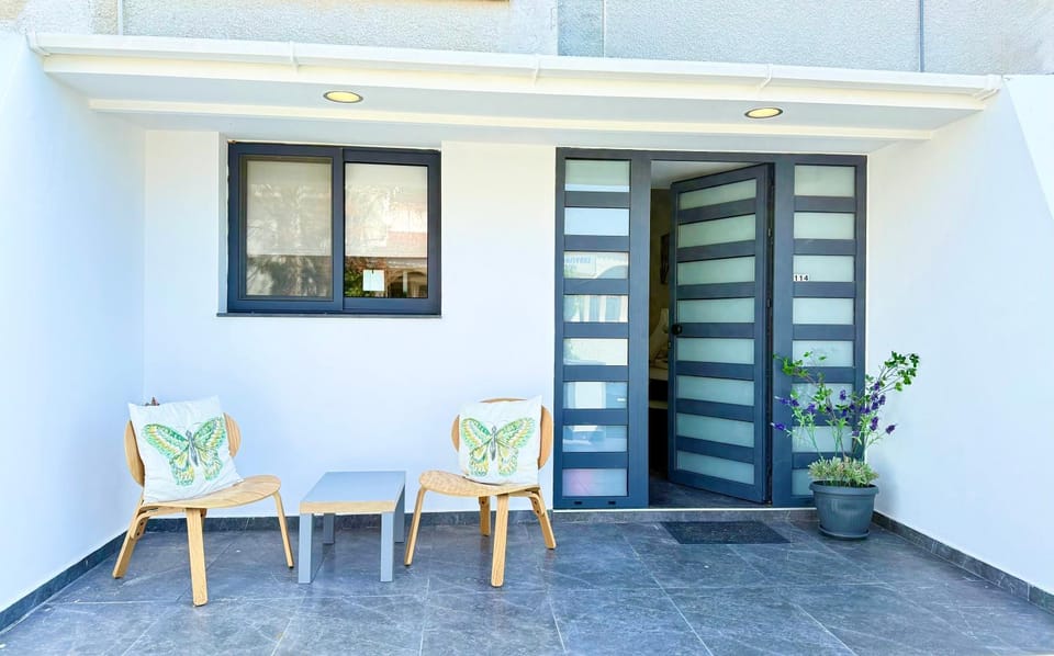 Nissi Beach Escape - Short Walk to the Beach Apartment in Ayia Napa