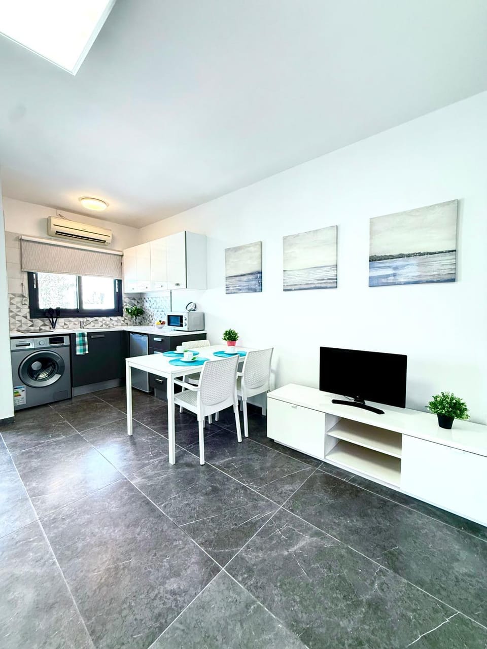 Nissi Beach Escape - Short Walk to the Beach Apartment in Ayia Napa