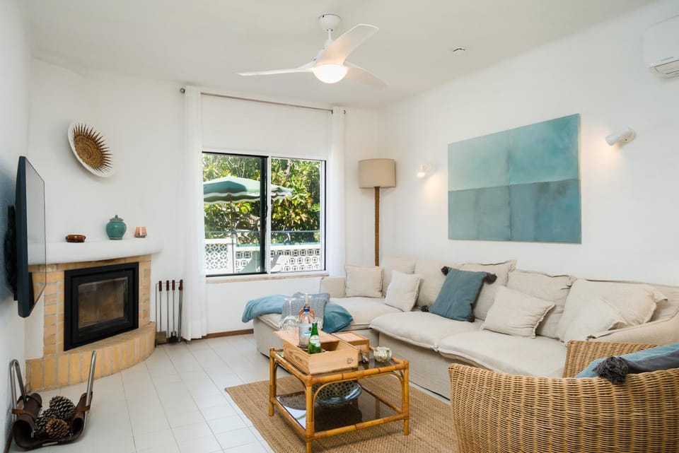 Living room, fireplace