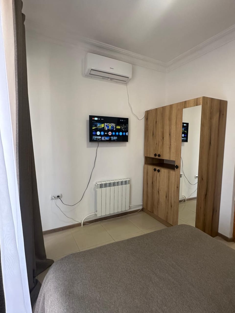 TV and multimedia, Bedroom, air conditioner