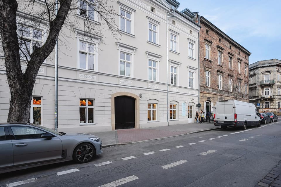 Property building, Neighbourhood, Street view