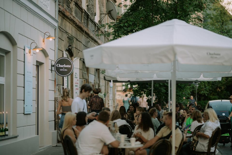 Restaurant/places to eat, Food and drinks, Food