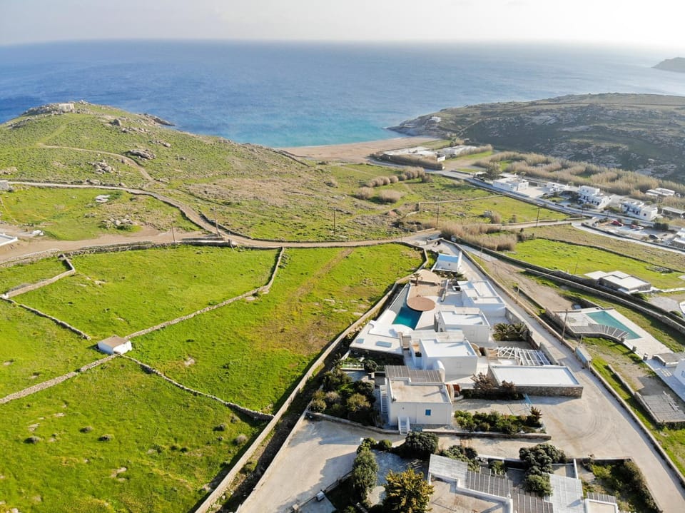 Neighbourhood, Bird's eye view