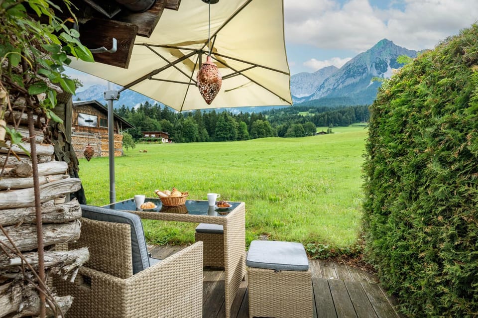 Patio, Day, Natural landscape, Garden, Garden view, Mountain view