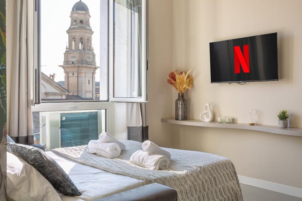 Communal lounge/ TV room, Bed, TV and multimedia, Living room, Photo of the whole room, Seating area, Evening entertainment, towels