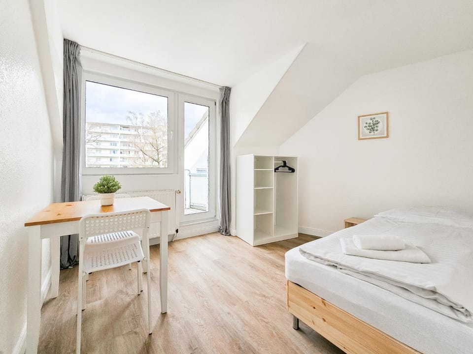 Bed, Photo of the whole room, Bedroom, wardrobe