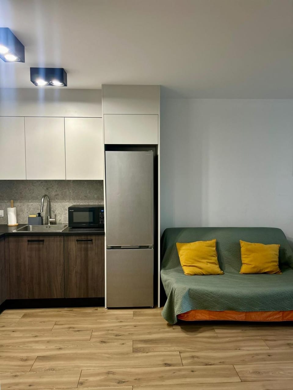 dishwasher, microwave, kitchen