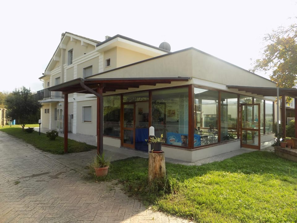 Property building, Facade/entrance