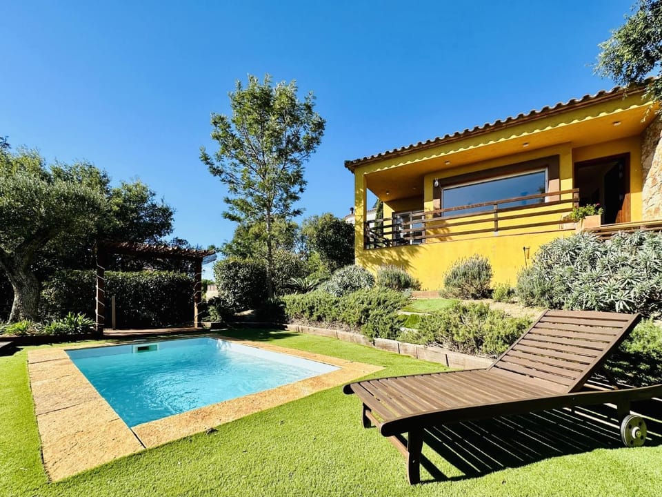 Garden, Swimming pool