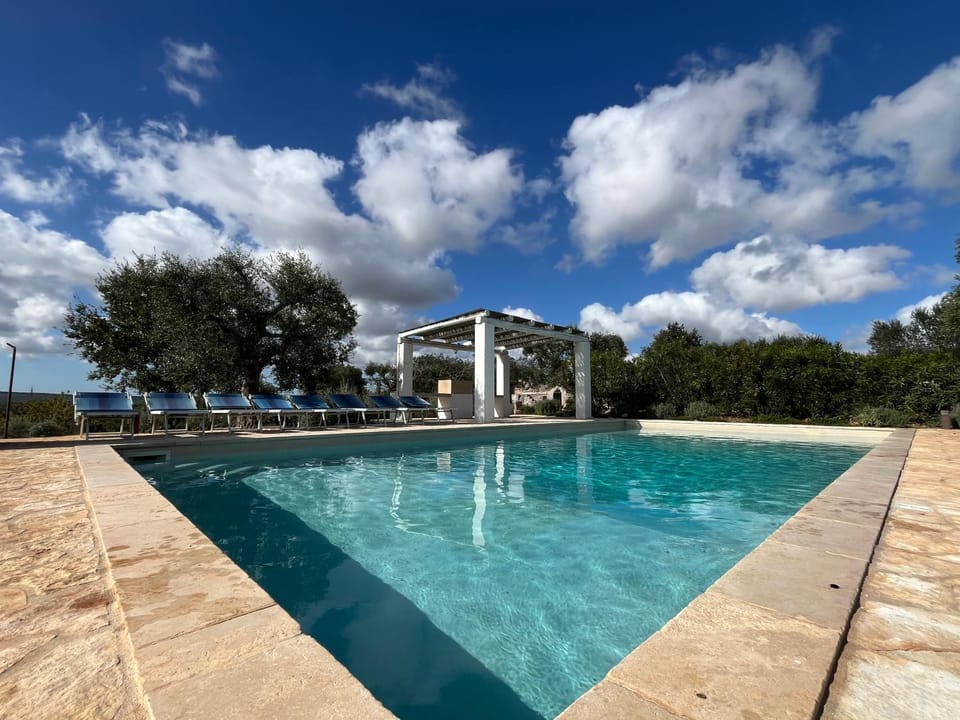 Property building, Swimming pool
