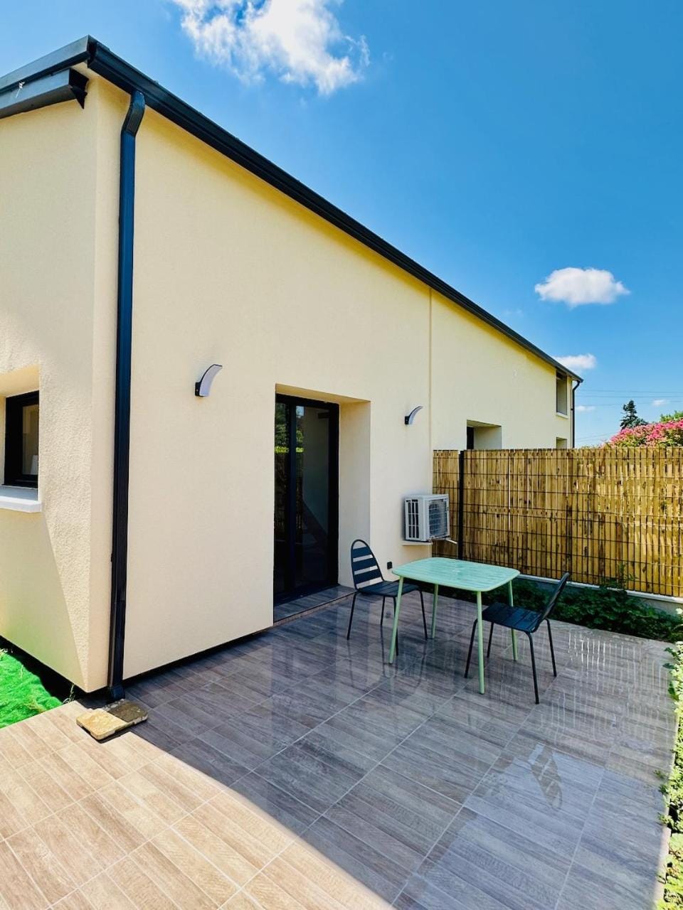 Patio, Balcony/Terrace