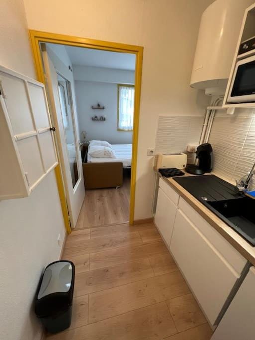Appartement centre-ville, vue sur la cathédrale, fibre optique Apartment in Nouvelle-Aquitaine