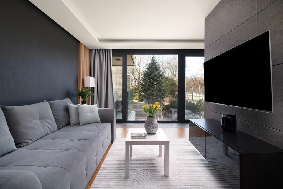 EASY RENT Apartments - Amber 10, Basen & SPA, Centrum Free Parking 24h Check-in Apartment in Masovian Voivodeship