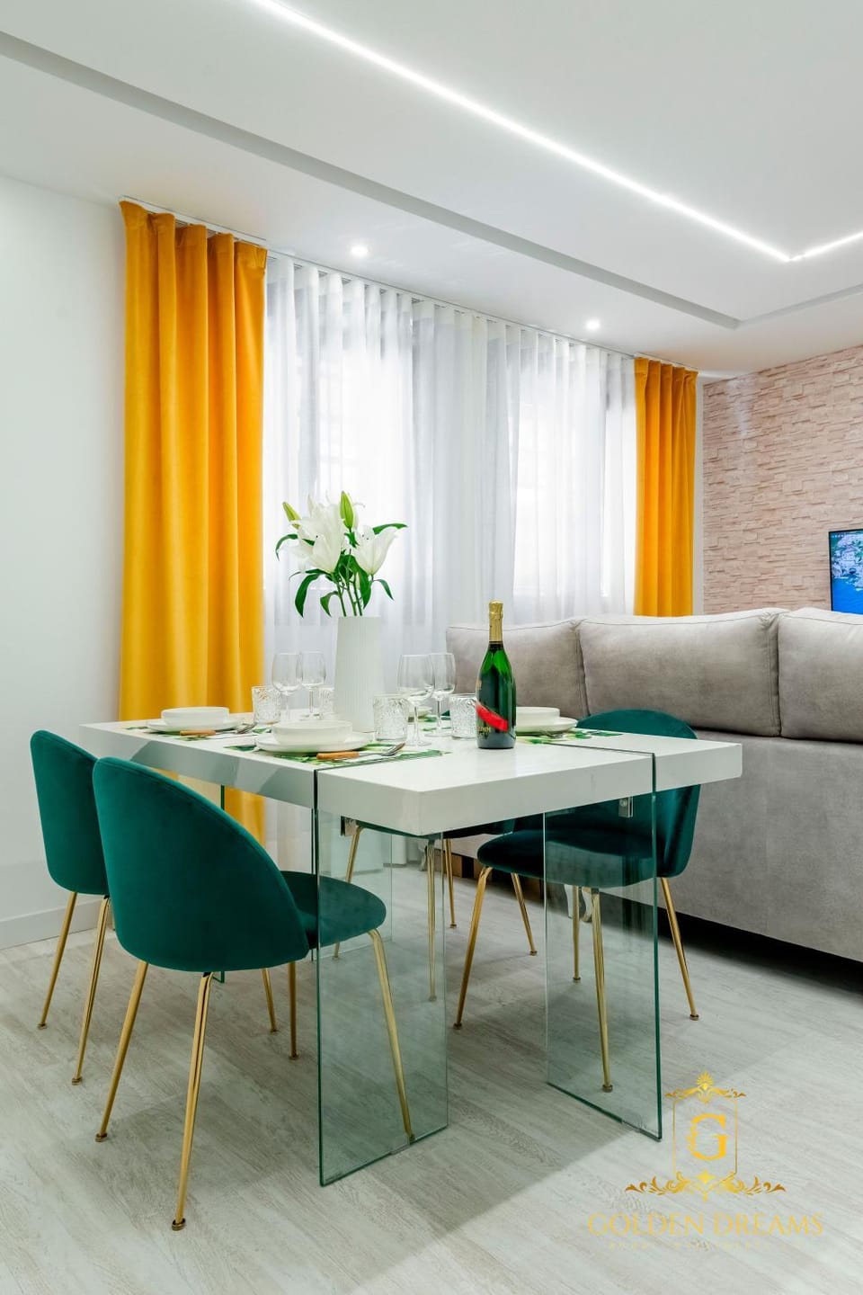 Living room, Seating area, Dining area