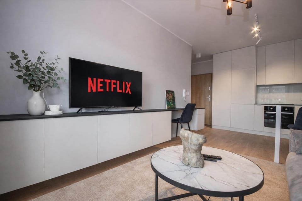TV and multimedia, Kitchen or kitchenette, Dining area, pet friendly, stove