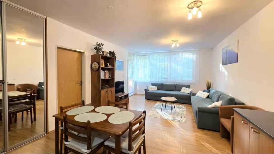 Apartmán s parkovaním priamo na Štrbskom Plese Apartment in Slovakia