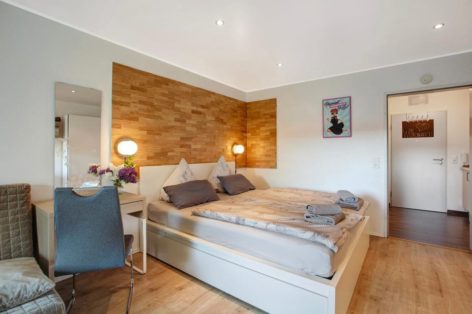 Living room, Bedroom