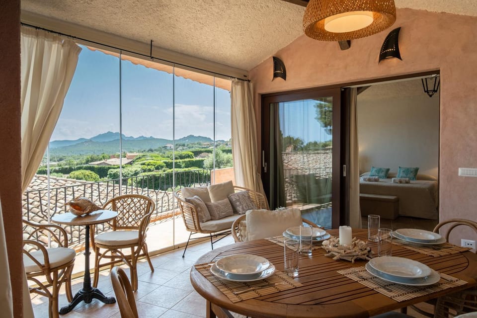 Balcony/Terrace, Living room