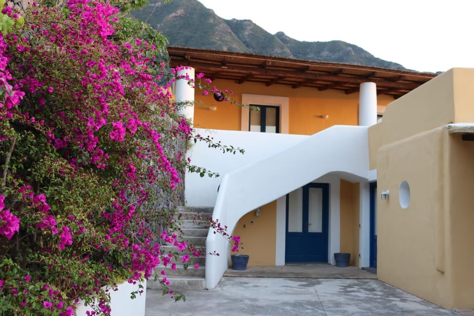 Ville Pollara - tramonto sul mare Villa in Sicily
