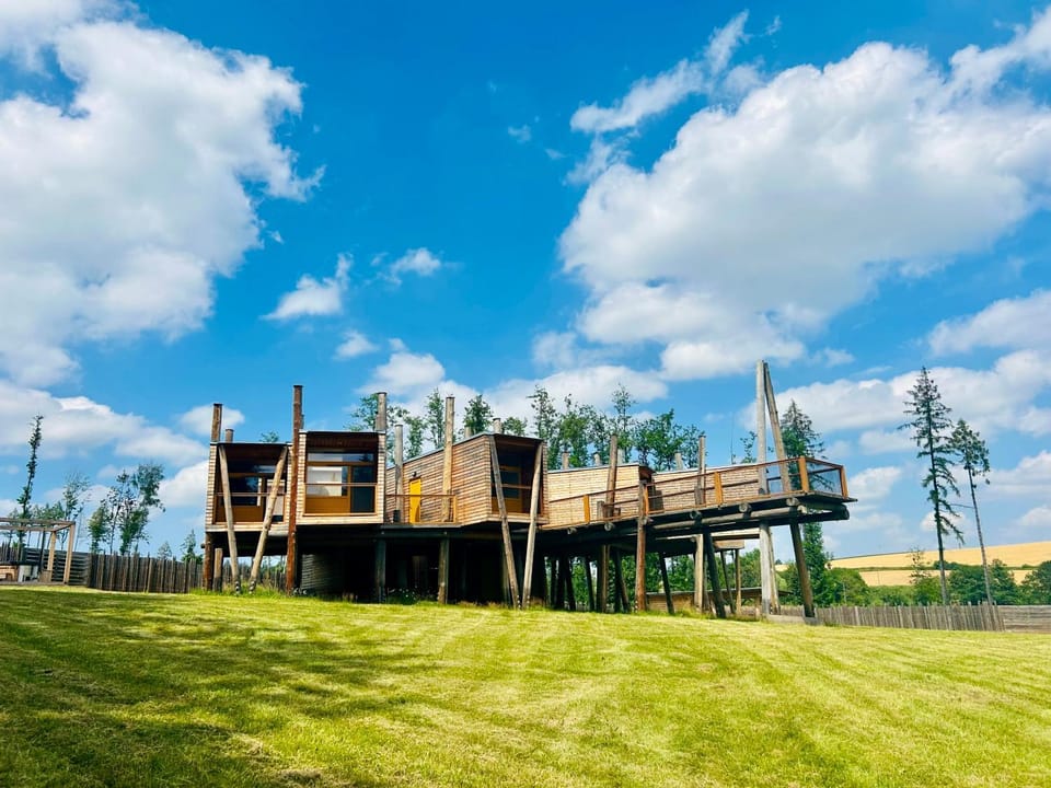 Property building, Natural landscape
