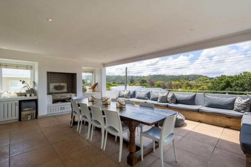 Patio, Natural landscape, View (from property/room), Balcony/Terrace, Seating area, Dining area