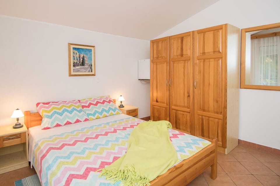 Bed, Bedroom, wardrobe