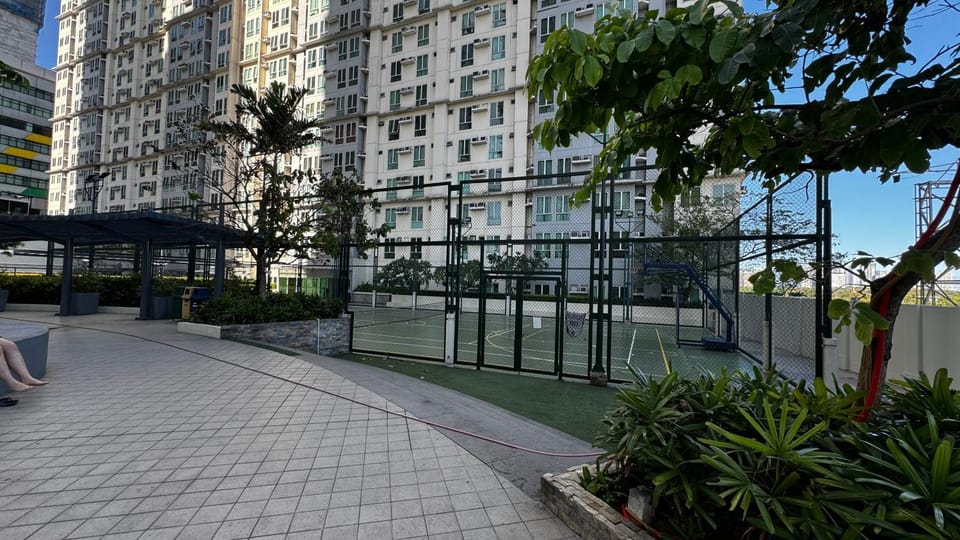 Property building, Tennis court