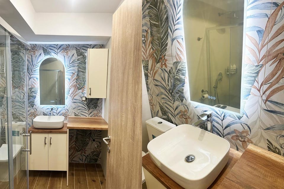 Toilet, Bathroom