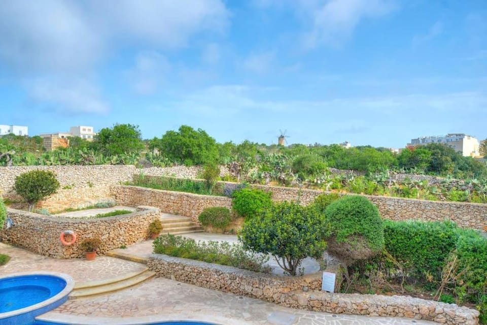 Spring, Day, Garden, Garden view, Pool view, Swimming pool