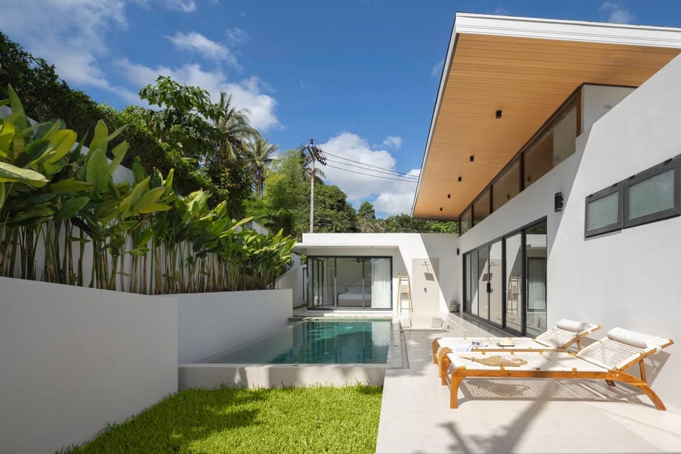 Patio, Garden, Balcony/Terrace, Swimming pool, sunbed