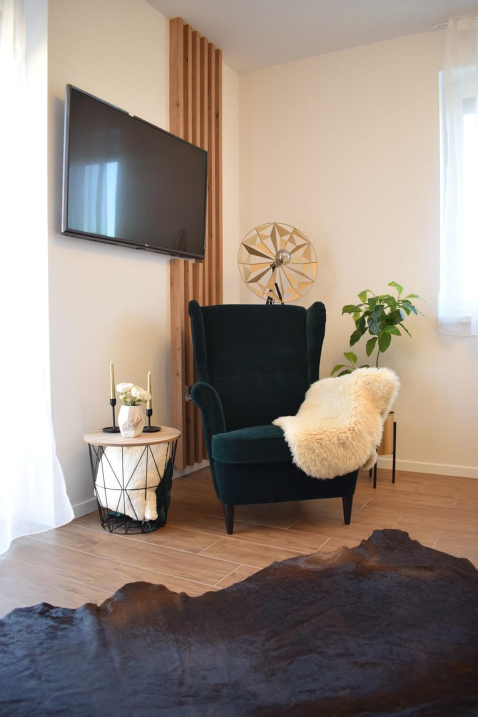 TV and multimedia, Seating area, Evening entertainment