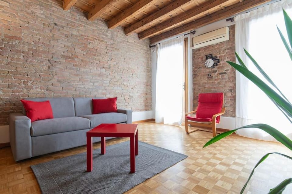 enJoy Home - Appartamento Orologio, Piazza dei Signori Apartment in Padua